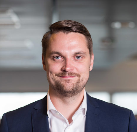 Tommi Aulen Head of Financial Institutions Lowell Suomi Oy